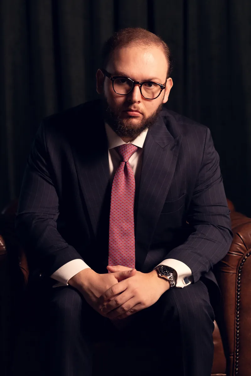 Dr. Renan Roa — Advogado Criminalista